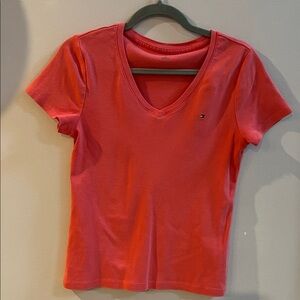 Tommy Hilfiger Women’s V-Neck Short Sleeve Tee - Coral Size Medium